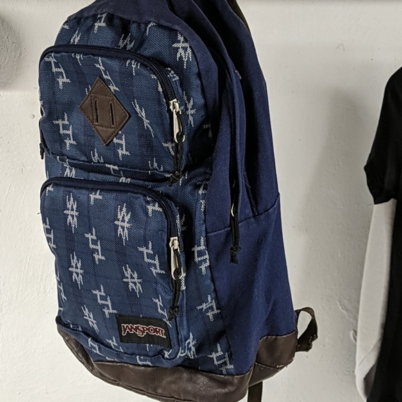 JanSport Austin Laptop Backpack - Picture 2 of 9